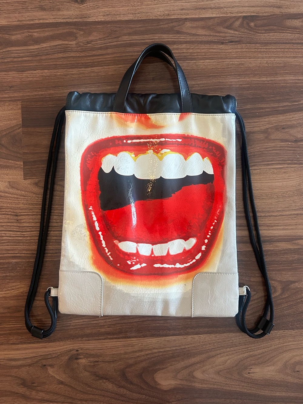DESIGUAL Screaming Mouth Print String Bag